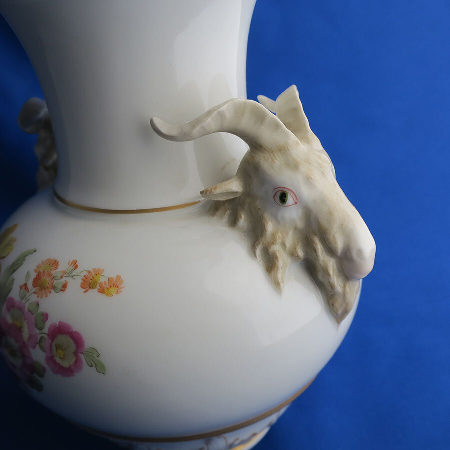 日本製好評1900年頃 KPMベルリン 花瓶 ヤギの頭 アールヌーボー ドイツ ベルリン王立磁器製陶所（KPM）